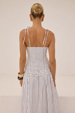 Load image into Gallery viewer, Katalia Ruched Front Tie Top - Drea White
