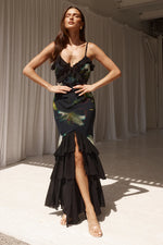 Load image into Gallery viewer, Namari Maxi Dress - Lily Print
