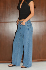 Load image into Gallery viewer, Alis Mid Rise Wide Leg Denim Jeans - Light Blue Wash
