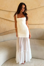 Load image into Gallery viewer, Tahlia Maxi Dress - White
