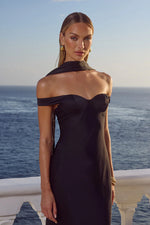 Load image into Gallery viewer, Raphaella Off Shoulder Maxi Dress - Noir
