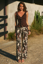 Load image into Gallery viewer, Zavier Straight Leg Jeans - Shiloh Brown
