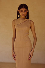 Load image into Gallery viewer, Elowen Knit Top - Fawn
