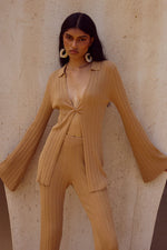 Load image into Gallery viewer, Elowen Sleeved Knit Top - Fawn
