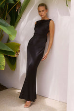 Load image into Gallery viewer, Samsara Dress - Black
