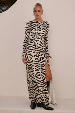 Load image into Gallery viewer, Monte Sleeved Maxi Dress - Maja Black
