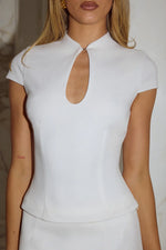 Load image into Gallery viewer, Vieno Keyhole Fitted Top - White
