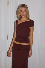 Load image into Gallery viewer, Larsen Drape Off Shoulder Top - Espresso
